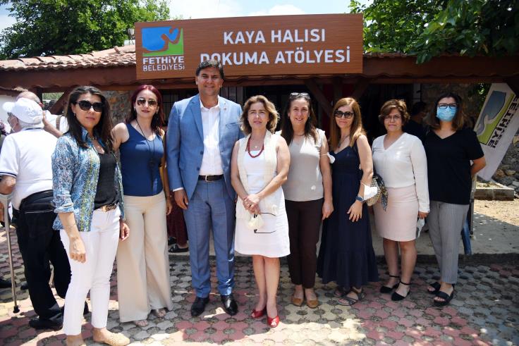 Kaya Halısı Dokuma Atölyesi hizmete açıldı