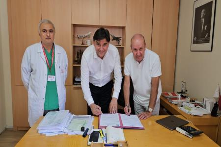 Fethiye Belediyesi’nin ücretsiz  sünnet projesinde imzalar atıldı