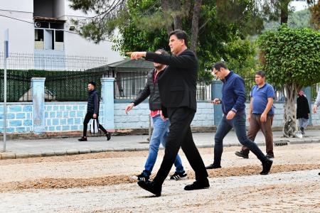 Karaca, Ali Gaffar Okkan Caddesi’nde incelemelerde bulundu 