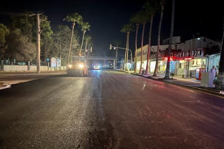 Atatürk Caddesi’ne Aşınma Tabakası döküldü