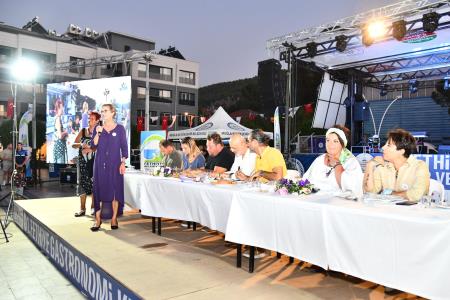 1. Fethiye Gastronomi Kültür ve Dostluk Festivali renkli görüntülere sahne oldu