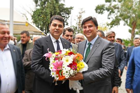 DP Lideri Uysal, Belediye Başkanı Karaca’yı ziyaret etti